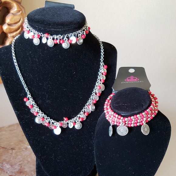 2 bracelets, necklace & earring set - Picture 1 of 1